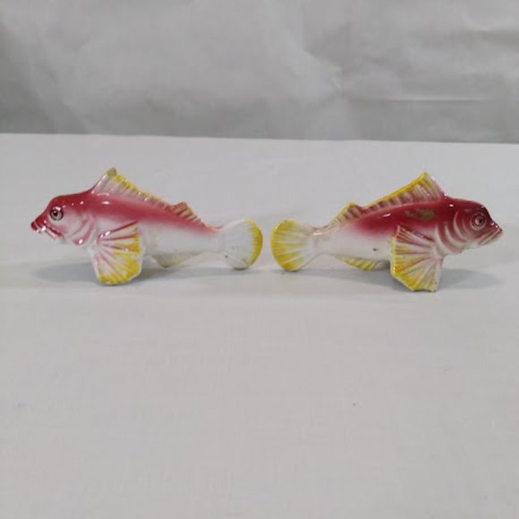 Vintage Salt and Pepper‎ Shakers Red & Yellow Koi Fish Japan 4” With Corks - Picture 5 of 5